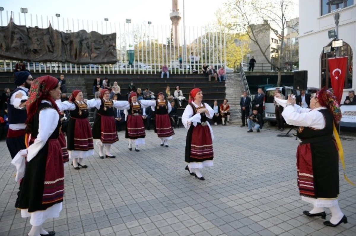 Yunanistan Folklor Ekibi Bursa\'nın Fethi Şenliklerine Katıldı
