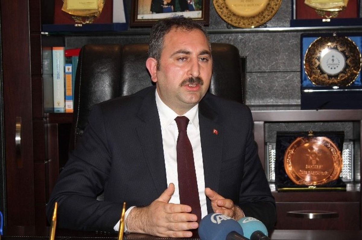 Abdulhamit Gül, Kılıçdaroğlu\'nun Seçim Vaatlerini Eleştirdi
