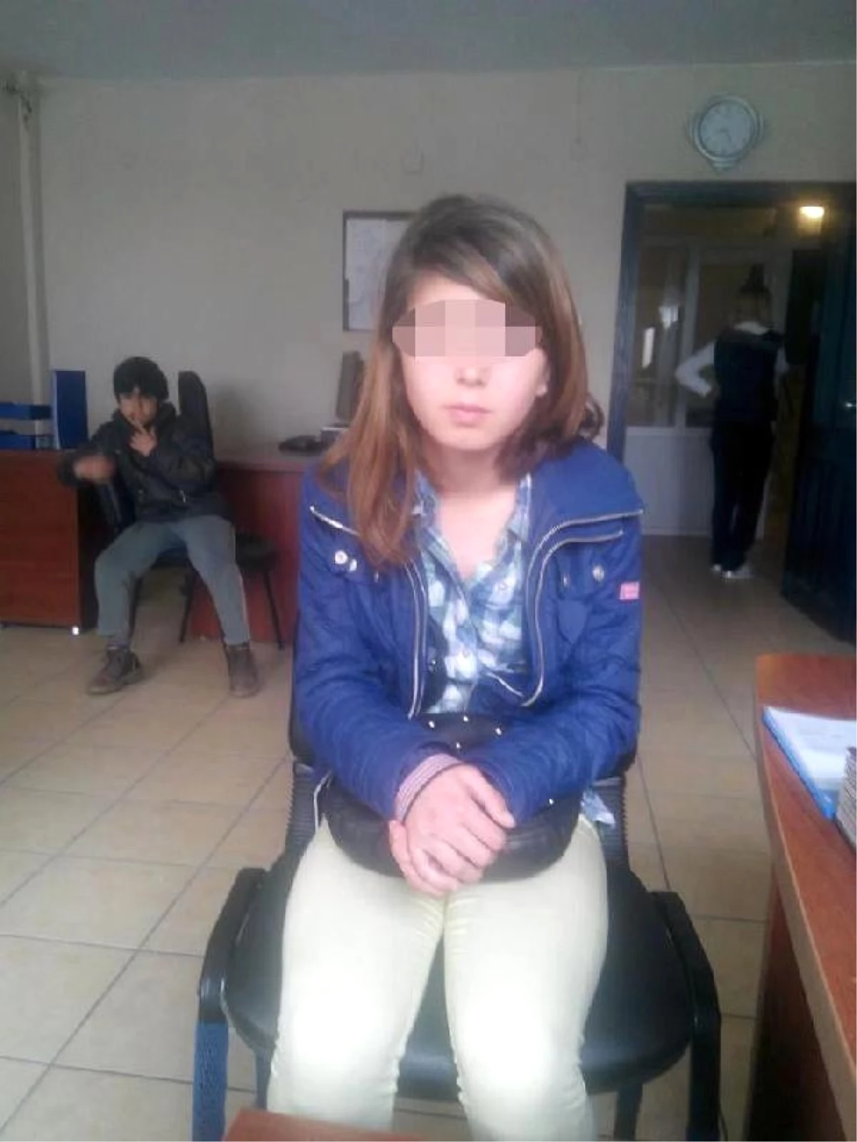 Adana\'da Kayıp 13 Yaşındaki Kız Simitçide Bulundu