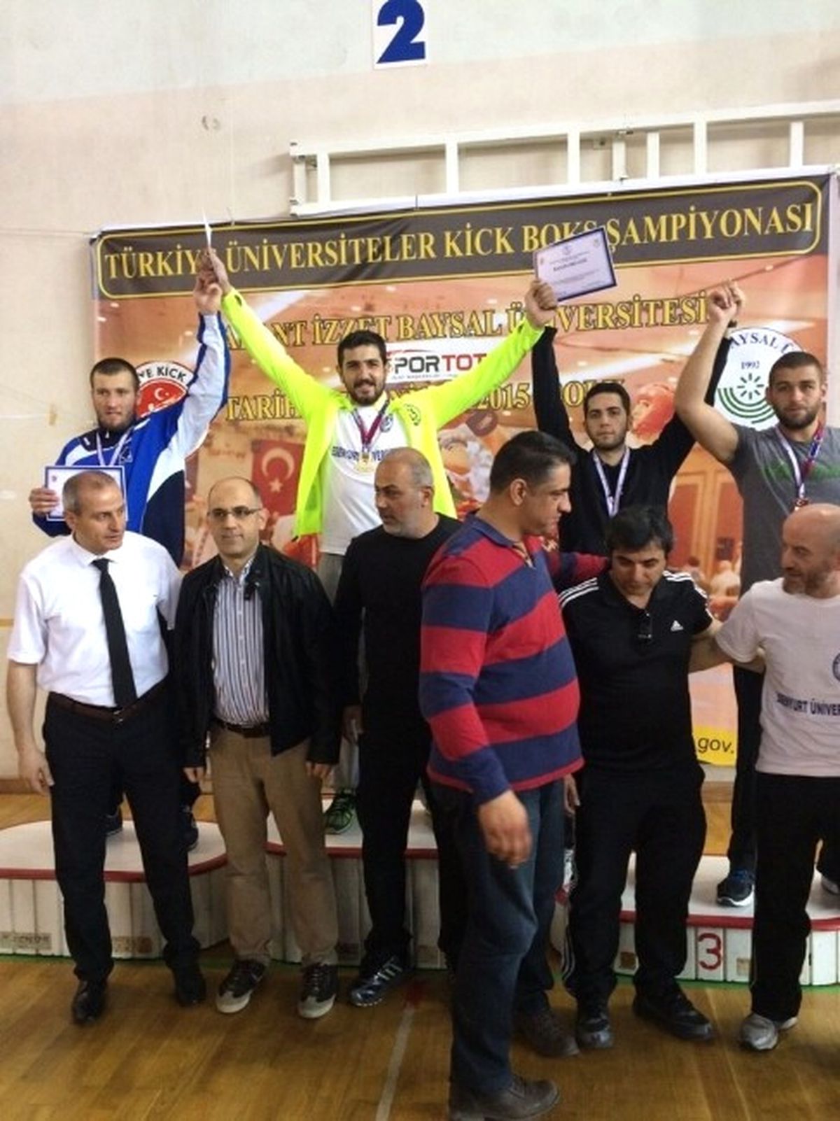 Ağır Siklette Şampiyon Fatih Çimiç