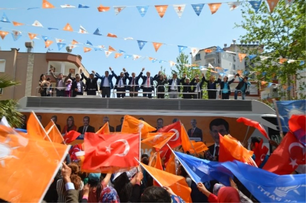 AK Parti Mersin Milletvekili Adayları İlçelerde Tanıtılıyor