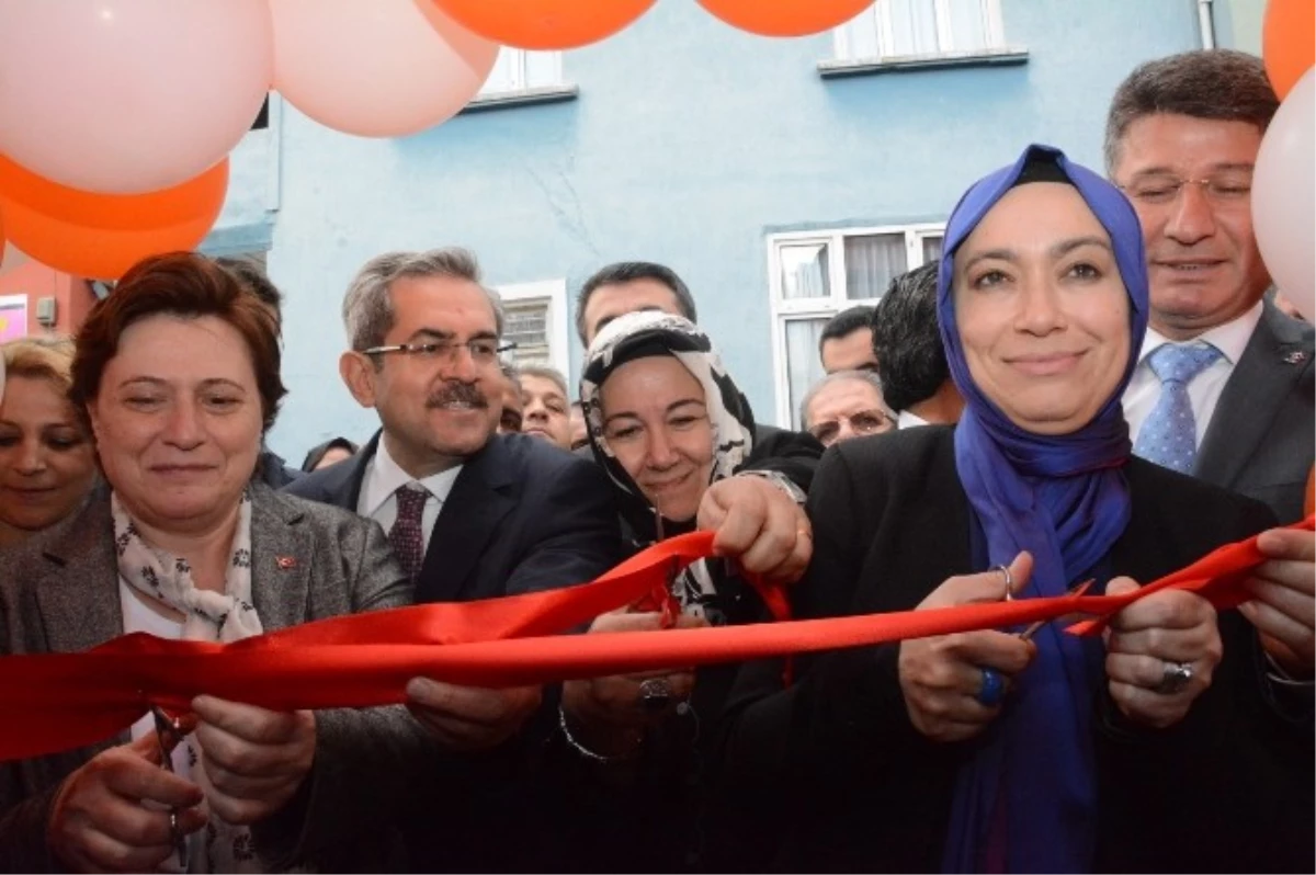 AK Parti Pozantı İlçe Başkanlığı Yeni Binasında