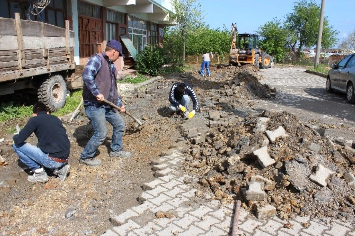 Akçakoca\'da Kilit Parke Çalışmaları Hızlandırıldı