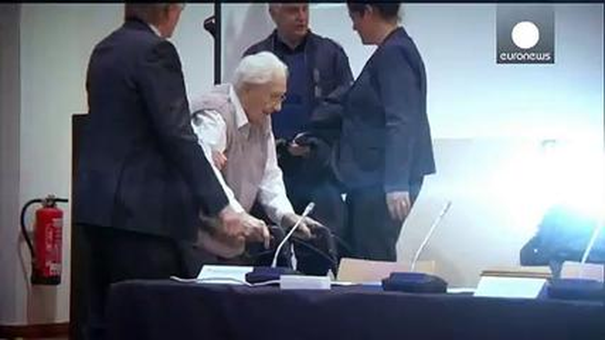 Auschwitz Kampı\'nın Muhasebecisi Hakim Karşında