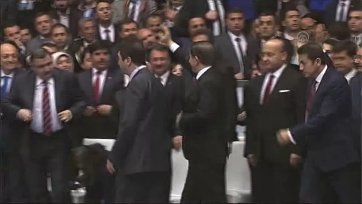 Davutoğlu, AK Parti Ankara Milletvekili Adayları Tanıtım Programı\'na Katıldı