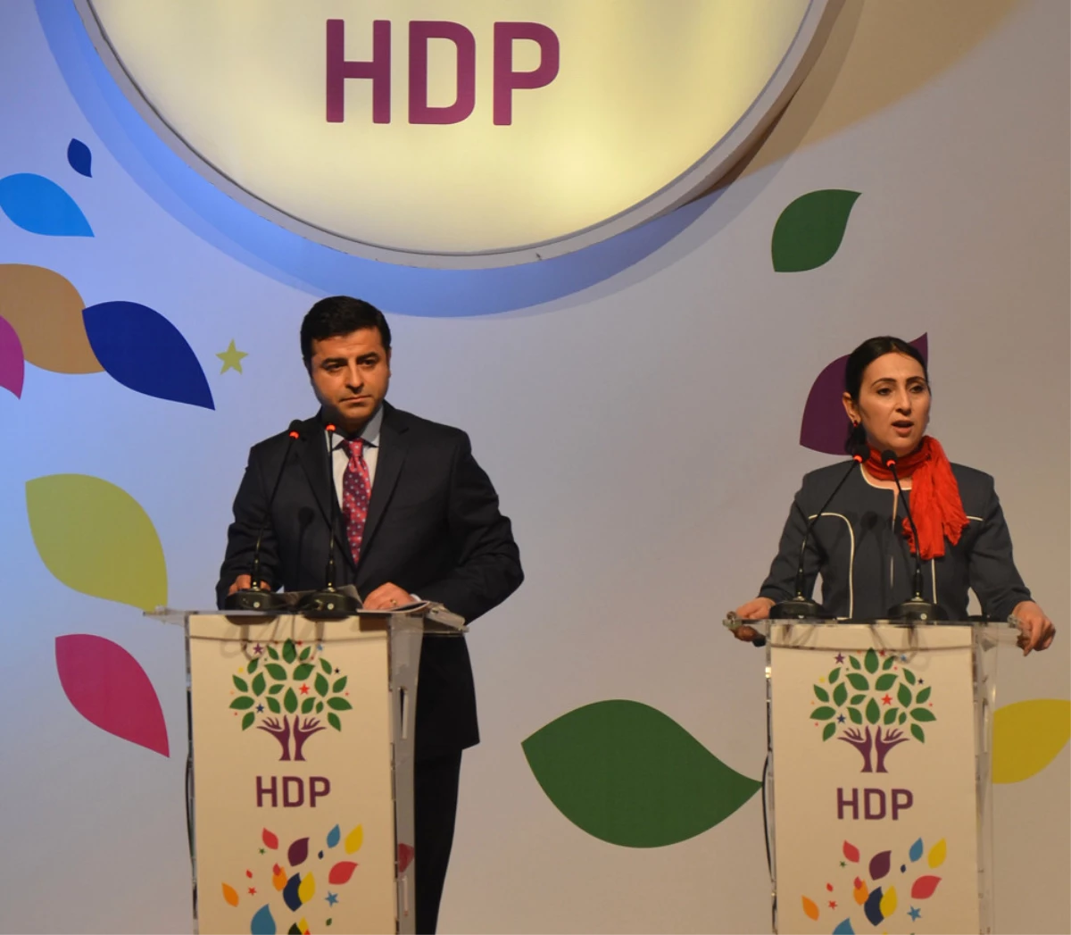 HDP\'nin Üç Yeni Seçim Şarkısı Görücüye Çıktı