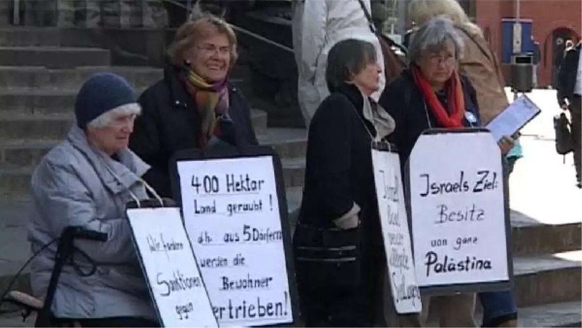 İsrail\'in Filistin Politikası Bremen\'de Protesto Edildi