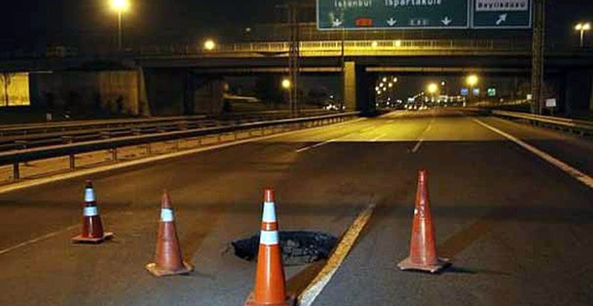 İstanbul TEM Otoyolu\'nda Bir Metrelik Çökme