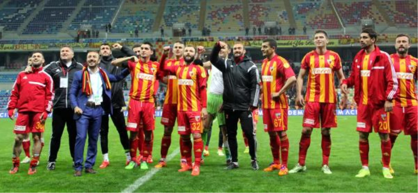 Kayserispor "Ödünç" Parayla Şampiyonluğa Koşuyor