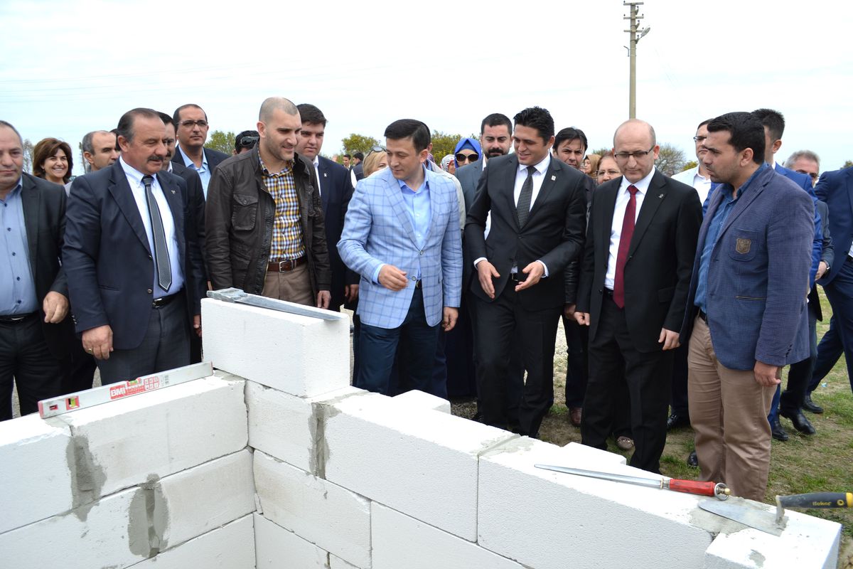 Kemalpaşa\'da Muhtarlar Zirvesi Başkan Uğurlu\'dan Muhtarlara Teşekkür