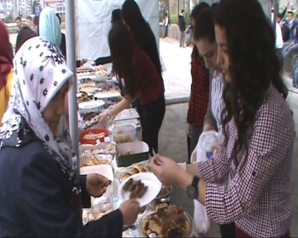 Öğrencilerden Anlamlı Kermes