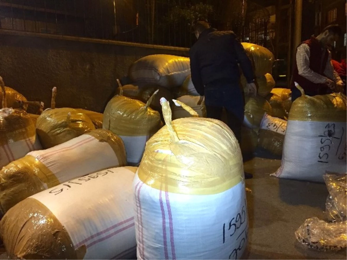 Fatih\'te Çalınan 500 Bin Dolarlık Tekstil Ürünü Kargoda Ele Geçirildi