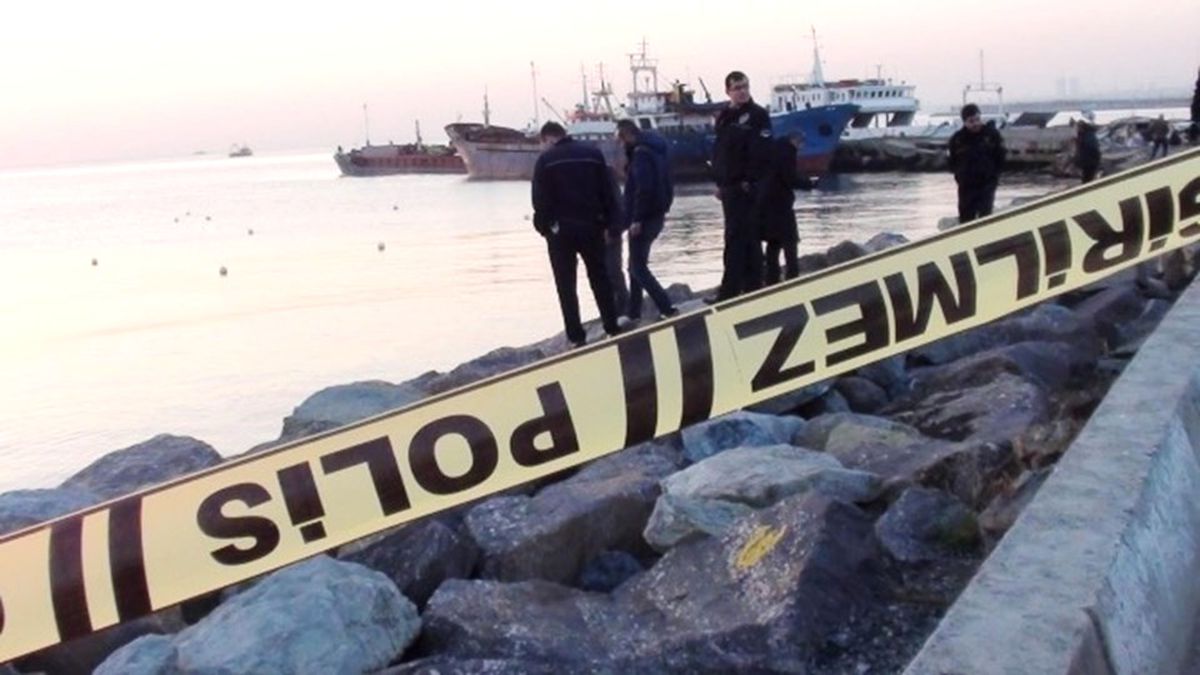 Sahilde Kadın Cesedi Bulundu