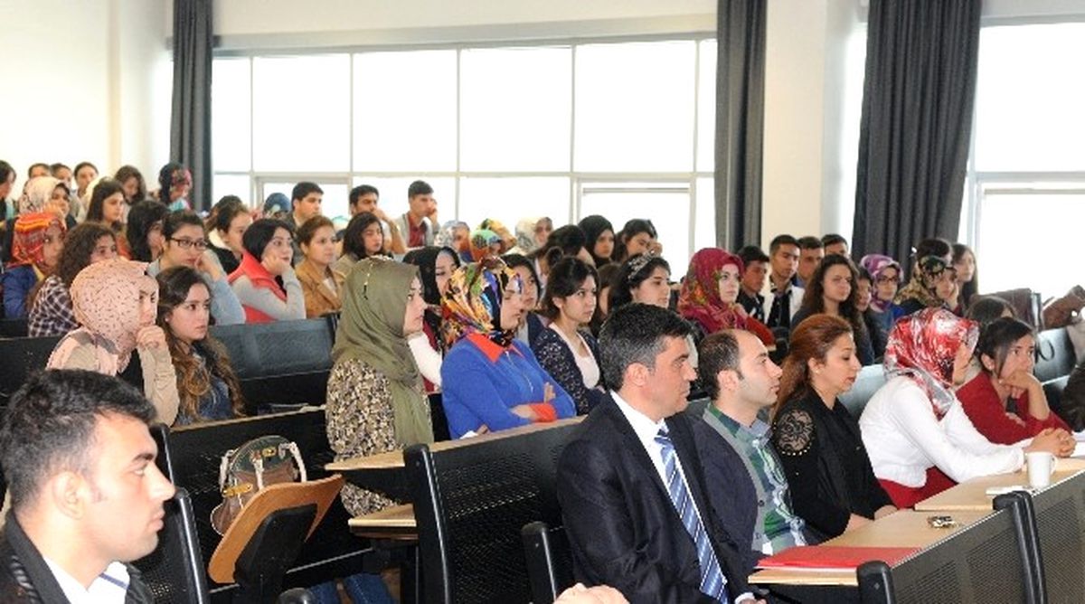 Üniversitelilere Sağlık Semineri