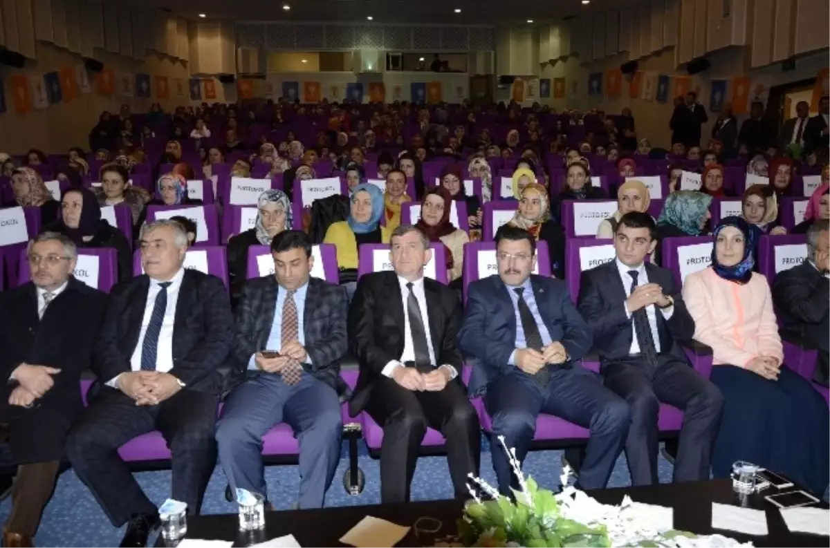 AK Parti Trabzon İl Kadın ve Gençlik Kollarından Kutlu Doğum Programı