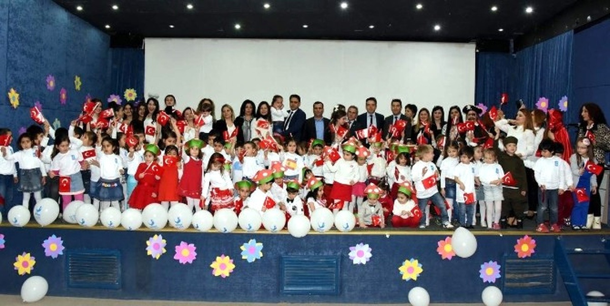 Aliağa Belediyesi Çocuk Evi\'nde 23 Nisan Coşkusu