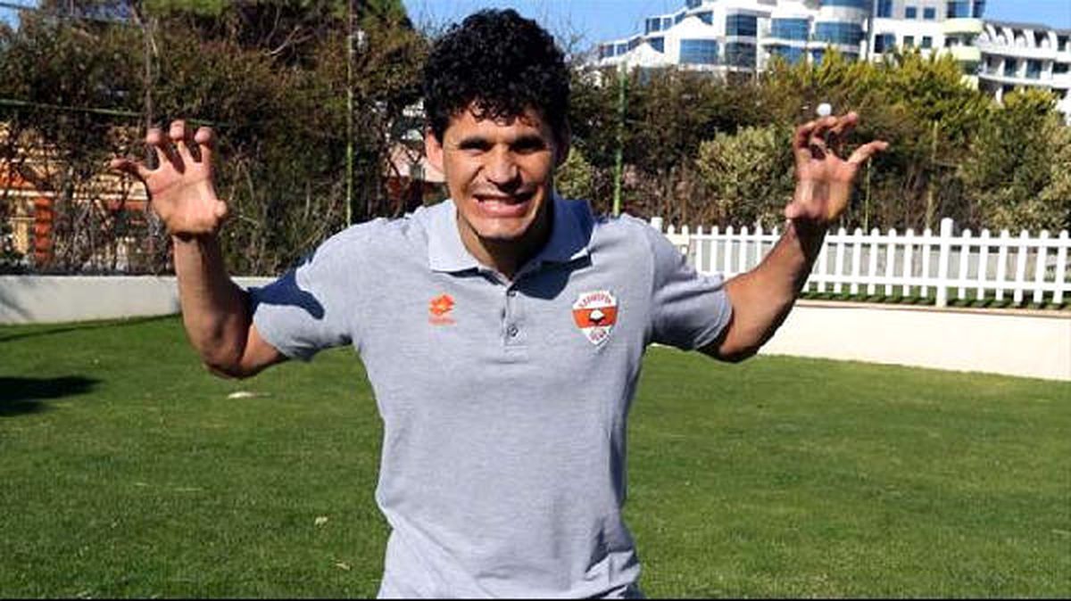 Altay\'ın Tiago Kabusu