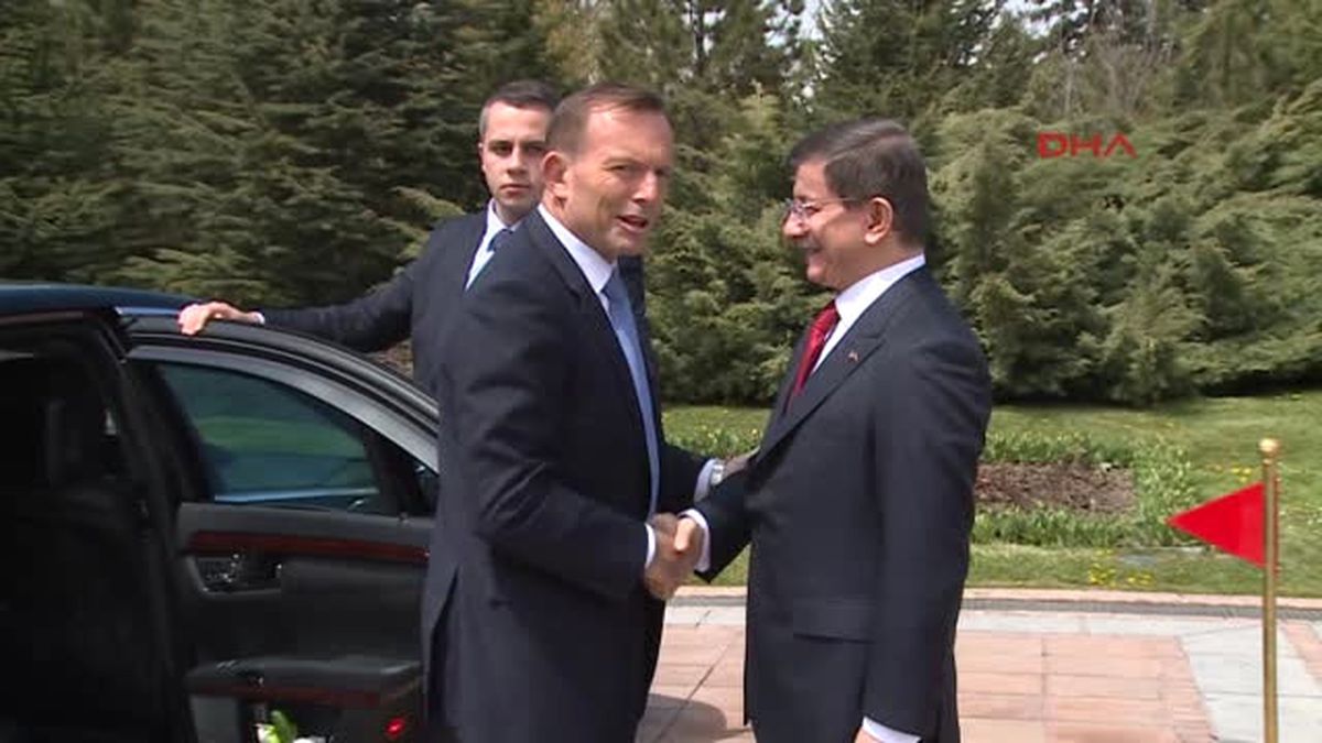 Avustralya Başbakanı Abbott, Çankaya Köşkü\'nde Davutoğlu Tarafından Resmi Törenle Karşılanan İlk...