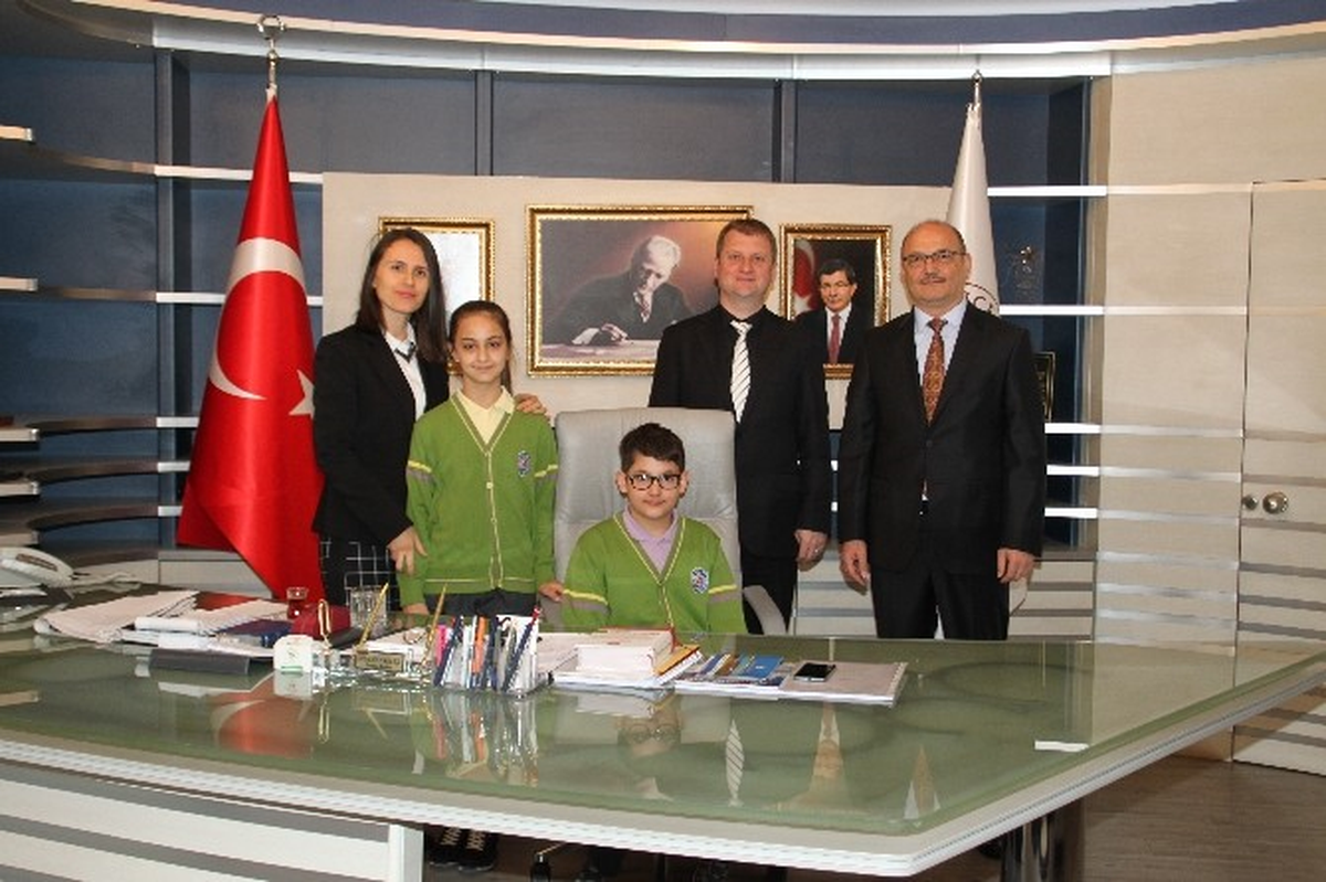 Başkanlık Koltuğuna Furkan Pehlivan Oturdu