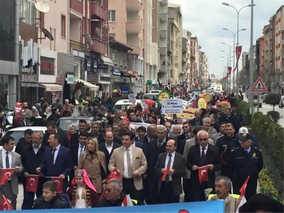 Bozüyük\'te Çocuk Festivali Büyük Coşkuyla Başladı