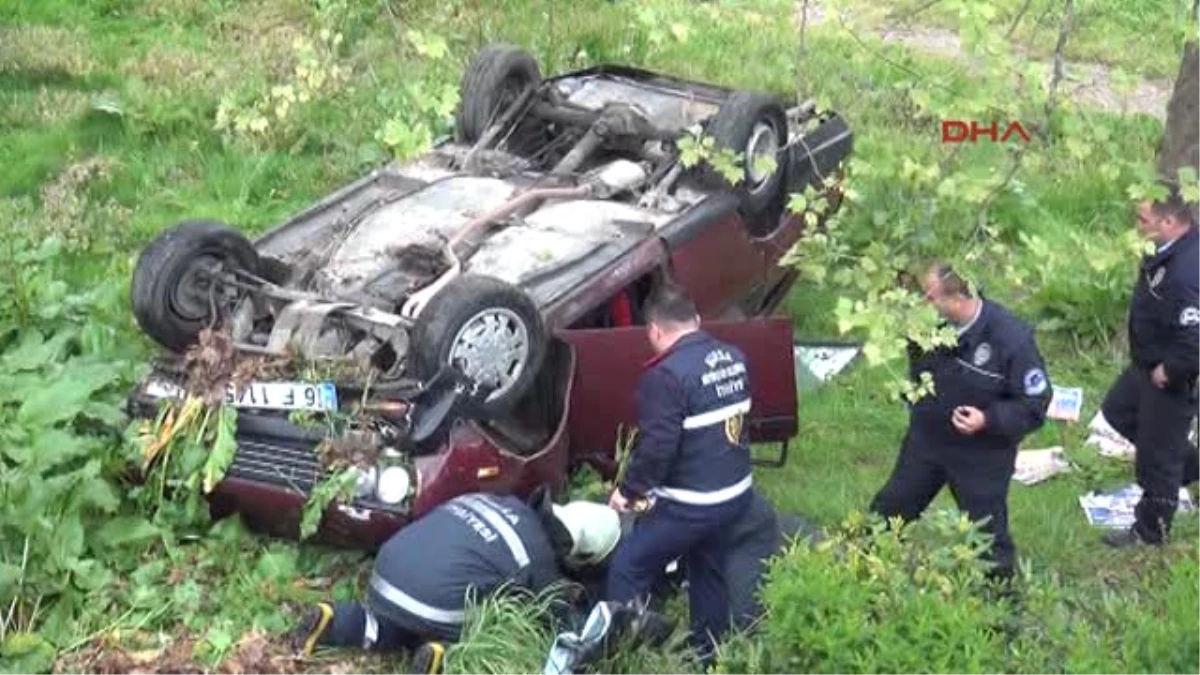 Bursa Yağmurda Kayan Otomobil Dere Yatağına Uçtu 1 Yaralı