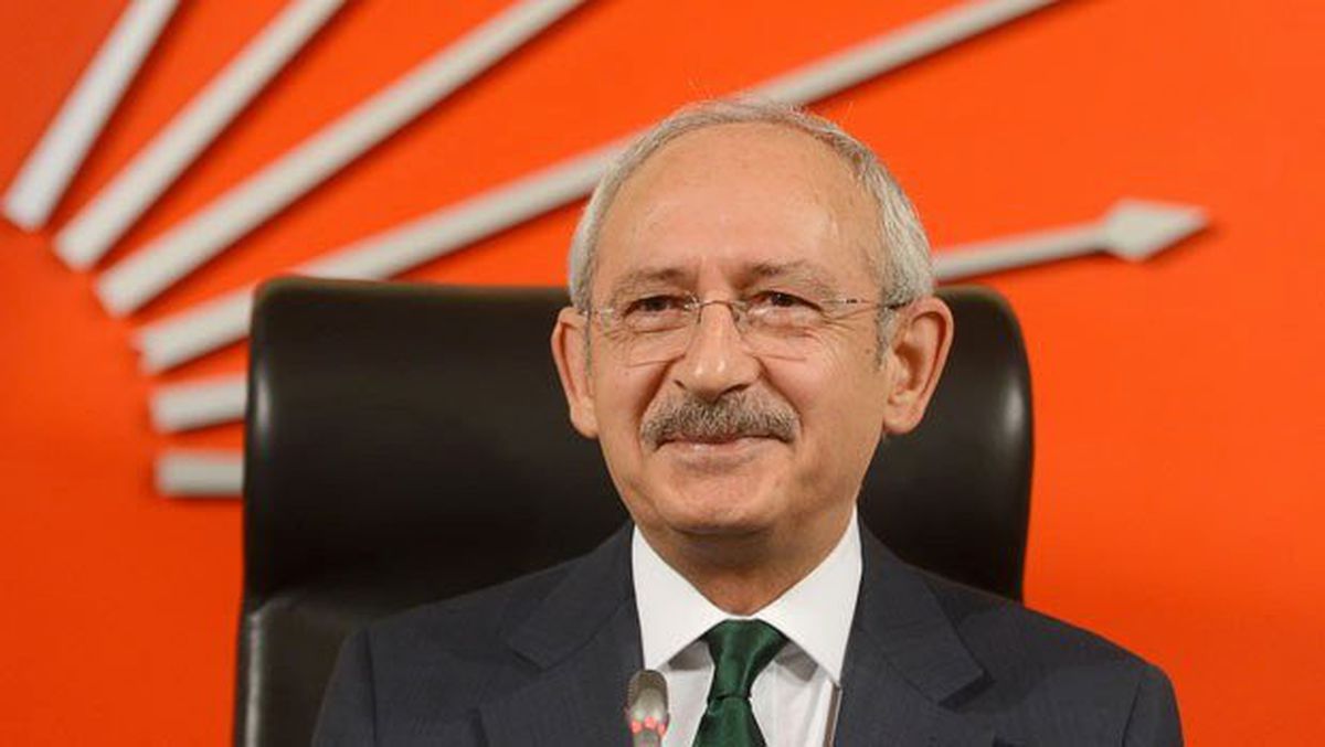 CHP Resmi Sitesinde AK Parti Övgüsü