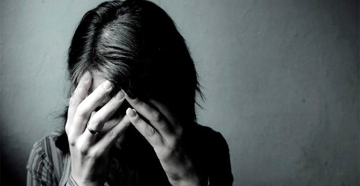 Genç Kıza, 3 Kişi Nişanlısının Gözü Önünde Tecavüz Etti