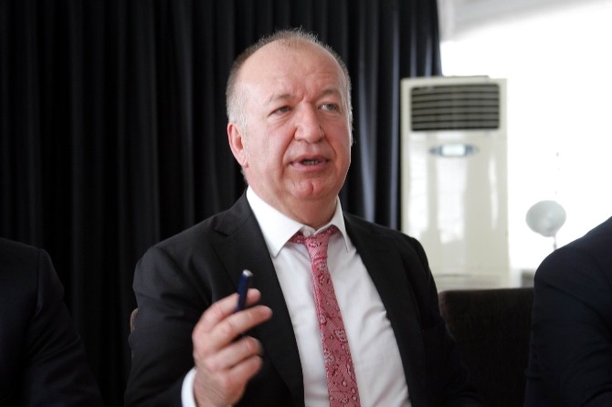 Gencer: "Antalyaspor\'un Reklam Malzemesi Olması Şehre İhanettir"