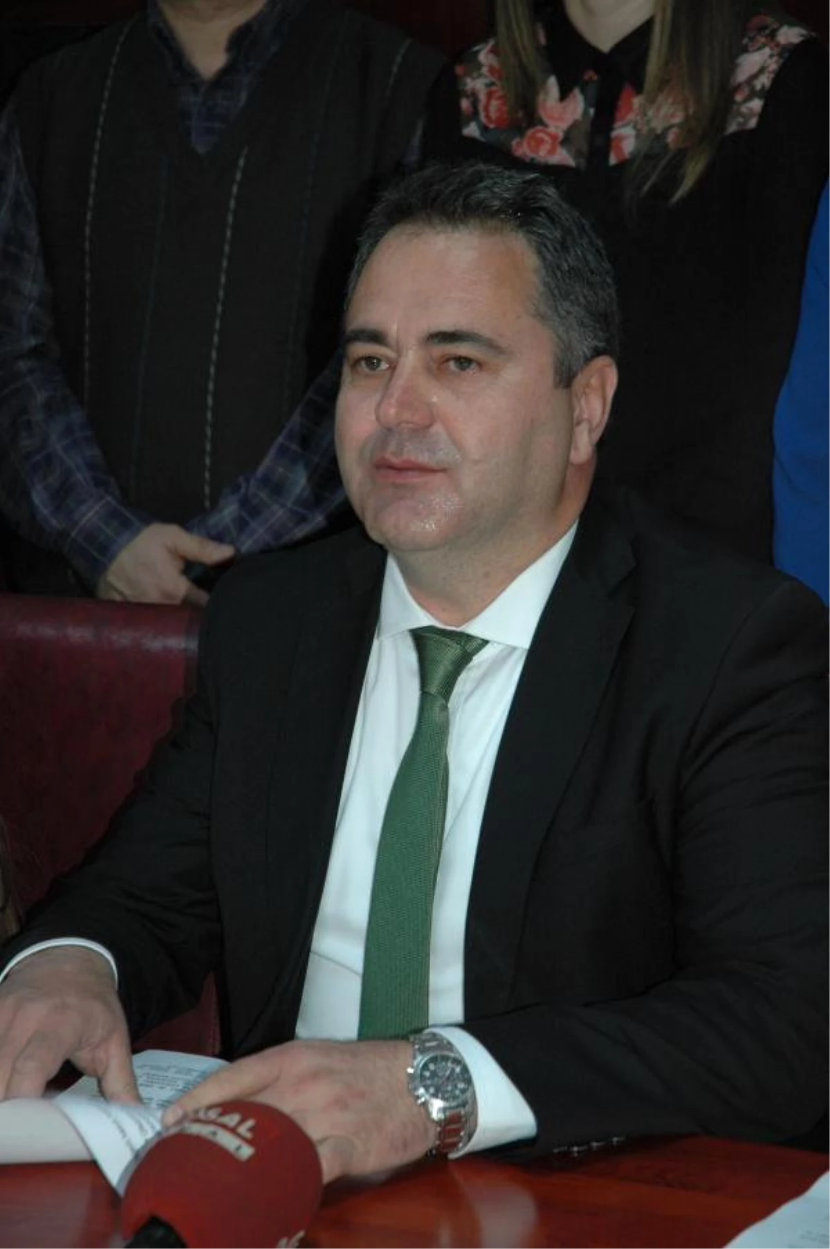 İzmir Barosu\'ndan Avukat Umut Kılıç\'ın Tutuklanmasına Tepki Geldi