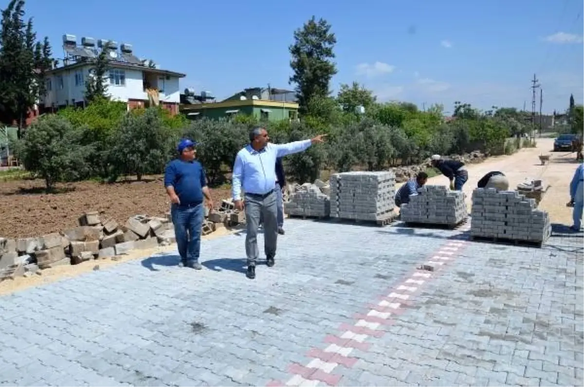 Kumlu\'da Bozuk Yollar Tarihe Karışıyor