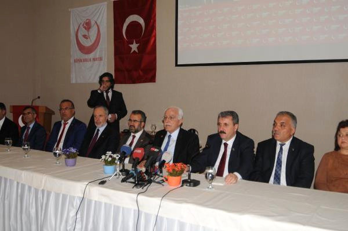 Sp Genel Başkanı Kamalak: Türkiye Ekonomisi Üretmiyor, Tüketiyor