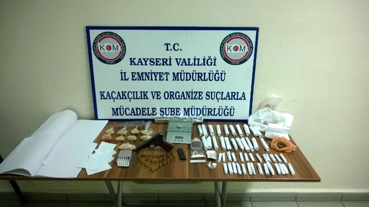 Uyuşturucu Tacirleri Gözaltına Alındı
