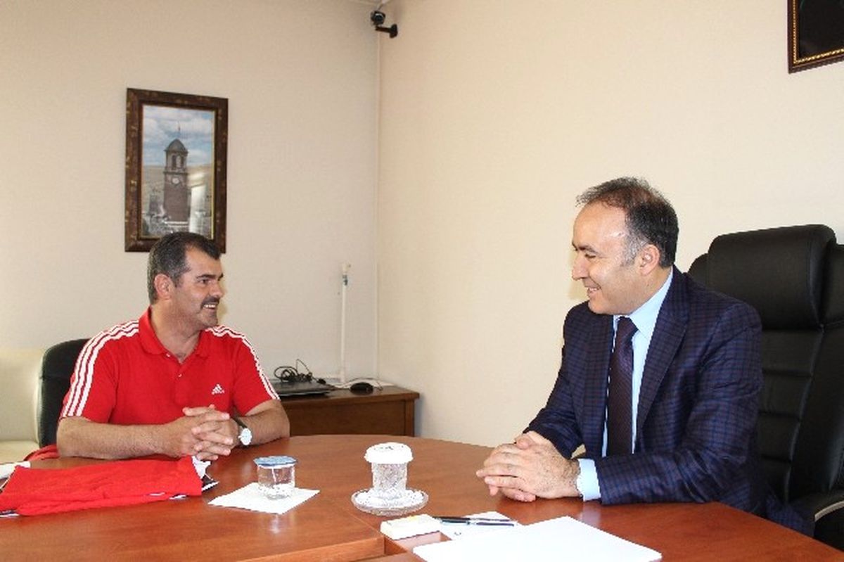 2 Yıl Sonunda Hediyelerini Verdiler