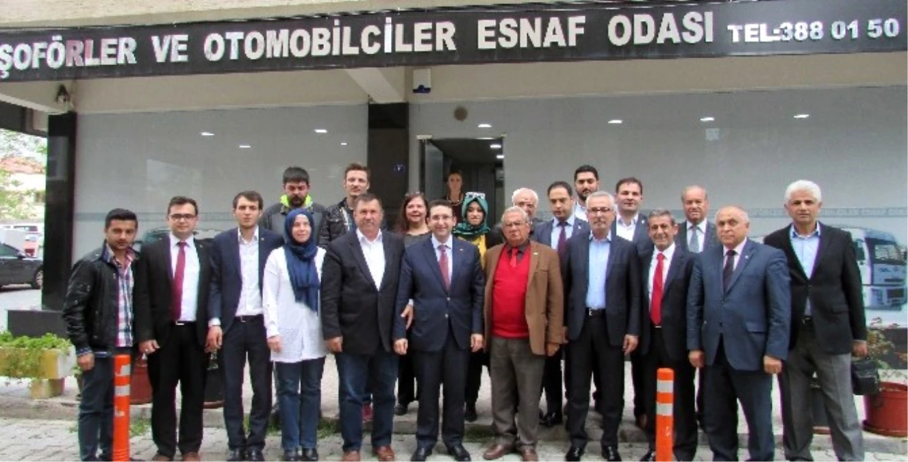 AK Parti İzmir Milletvekili Adayı Turhan, CHP\'yi Eleştirdi