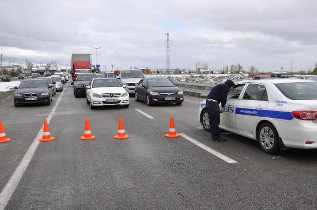 Akseki- Seydişehir Yolu Kar Nedeniyle Kapandı (2)