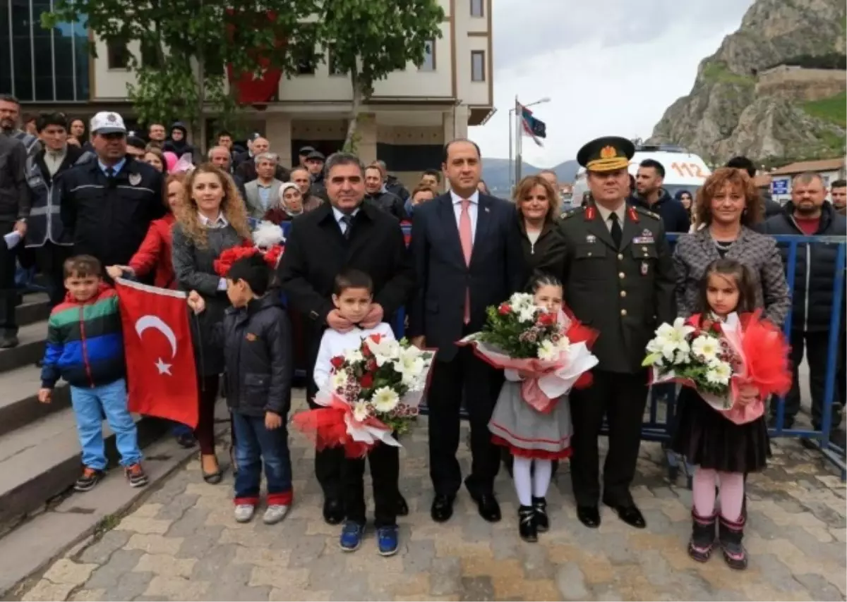 Amasya\'da 23 Nisan Coşkuyla Kutlandı