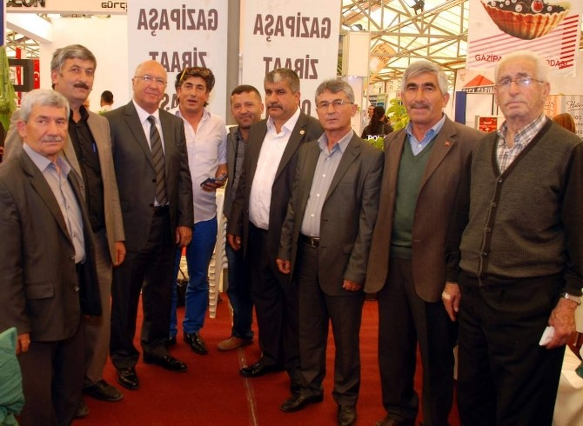 Bağımsız Milletvekili Adayı Subaşı, Gazipaşa Tarım Fuarı\'nı Gezdi