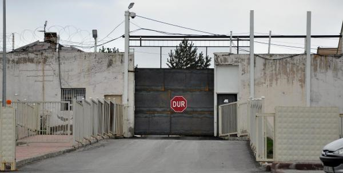 21 Yaşındaki Genç, Cezaevine Girdikten 1 Gün Sonra İntihar Etti