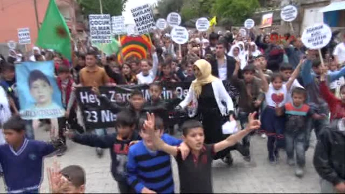 Cizre\'de Öldürülen Nihat Kazanhan\'a Protestolu Anma