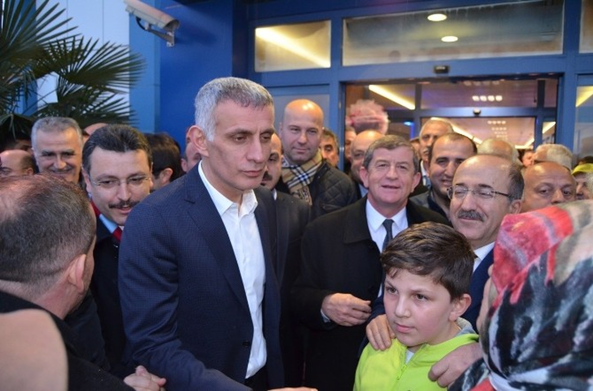 Dünya Şampiyonları Trabzon\'da Coşkuyla Karşılandı