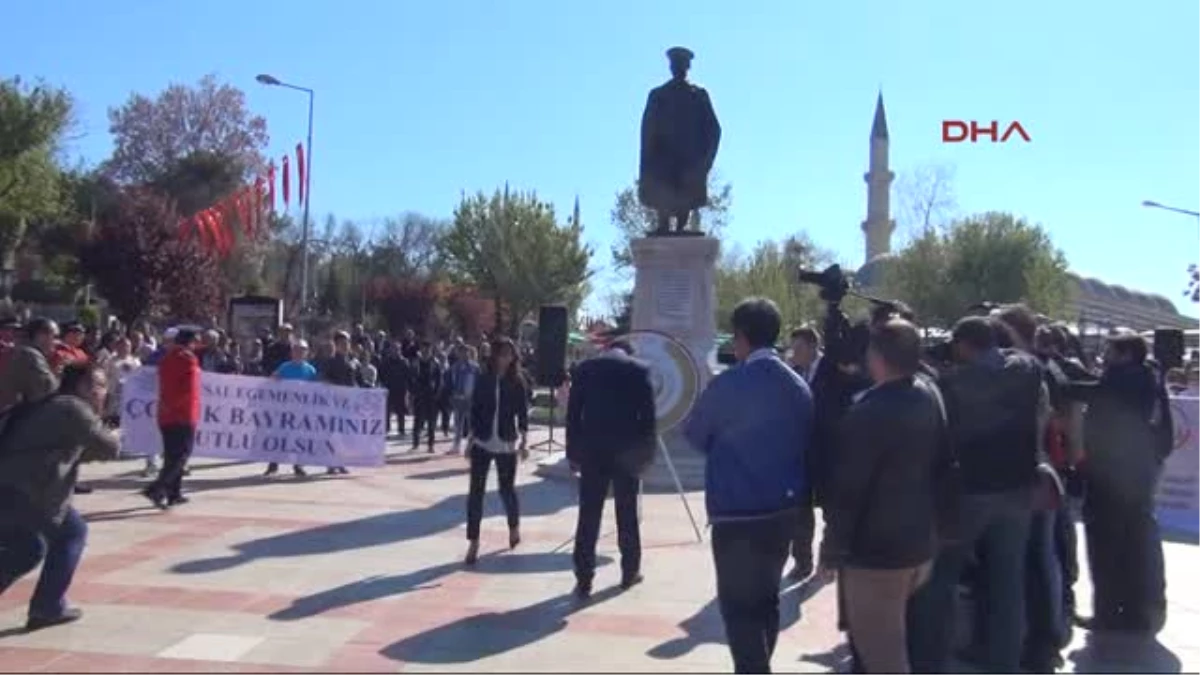 Edirne Trakyada 23 Nisan Çocuk Bayramı Coşkusu