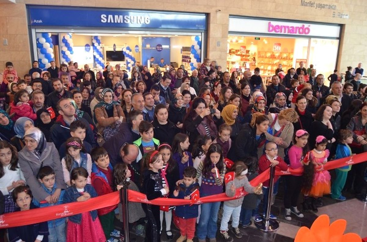 Forum Trabzon 23 Nisan\'ı Unutmadı