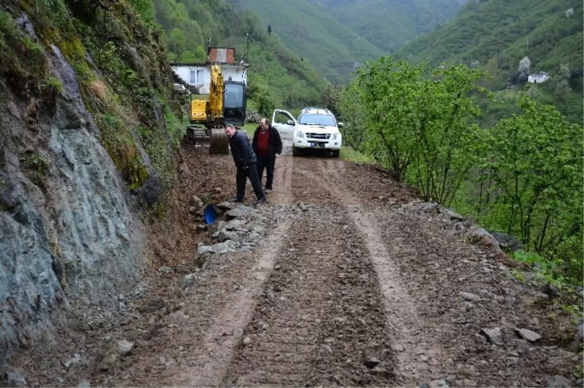 Kabadüz Belediyesi\'nin Yol Açma Çalışmaları