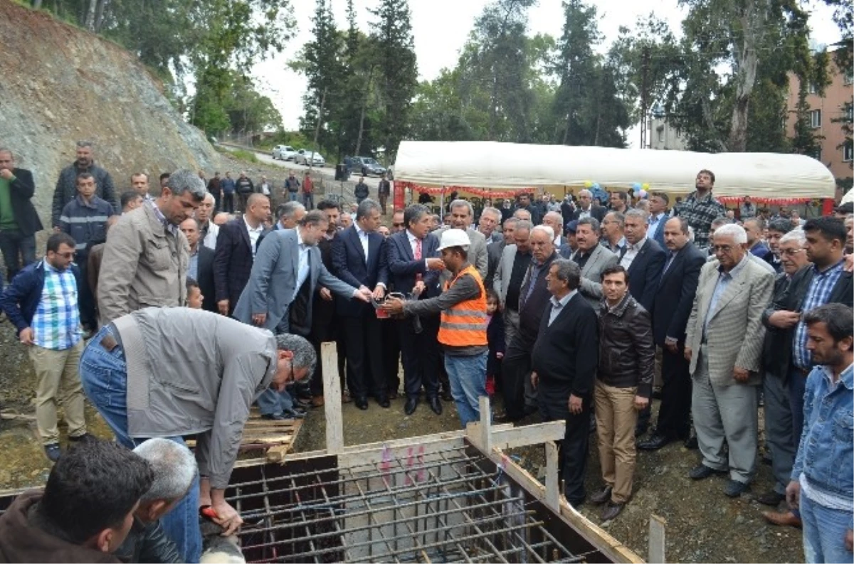 Hatay Kırıkhan\'da Yapılacak Sosyal Tesisinin Temeli Atıldı