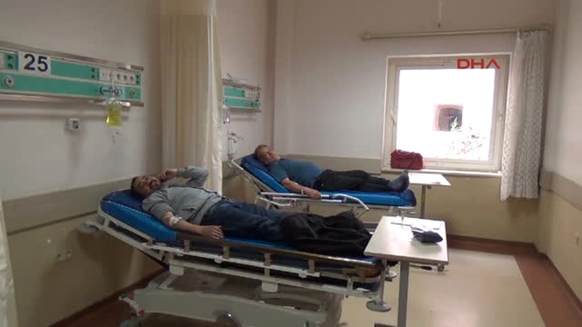 Mersin Öğrencileri Taşıyan Yolcu Otobüsü Uçuruma Yuvarlandı : 15 Öğrenci Yaralı