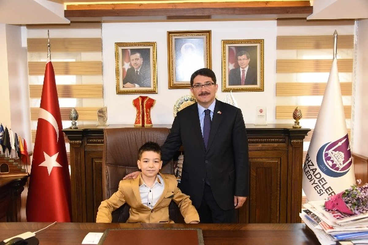 Minik Başkanın İlk İsteği Halkla Buluşmak Oldu