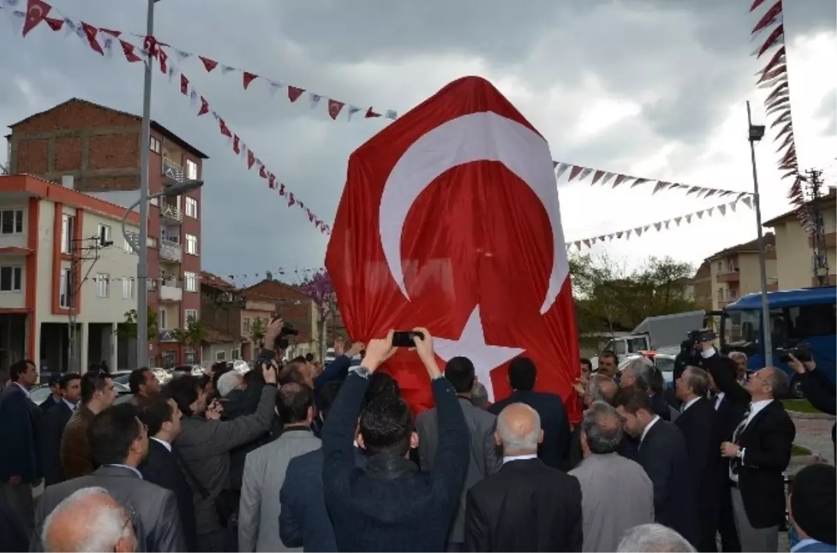Şehit Yüzbaşı Pilot Gökhan Ertan Parkı'nın Açılışı Yapıldı