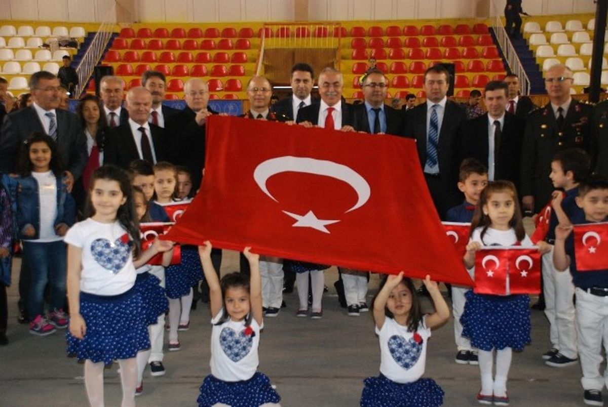 Tokat\'ta 23 Nisan\'a Hava Muhalefeti Engeli