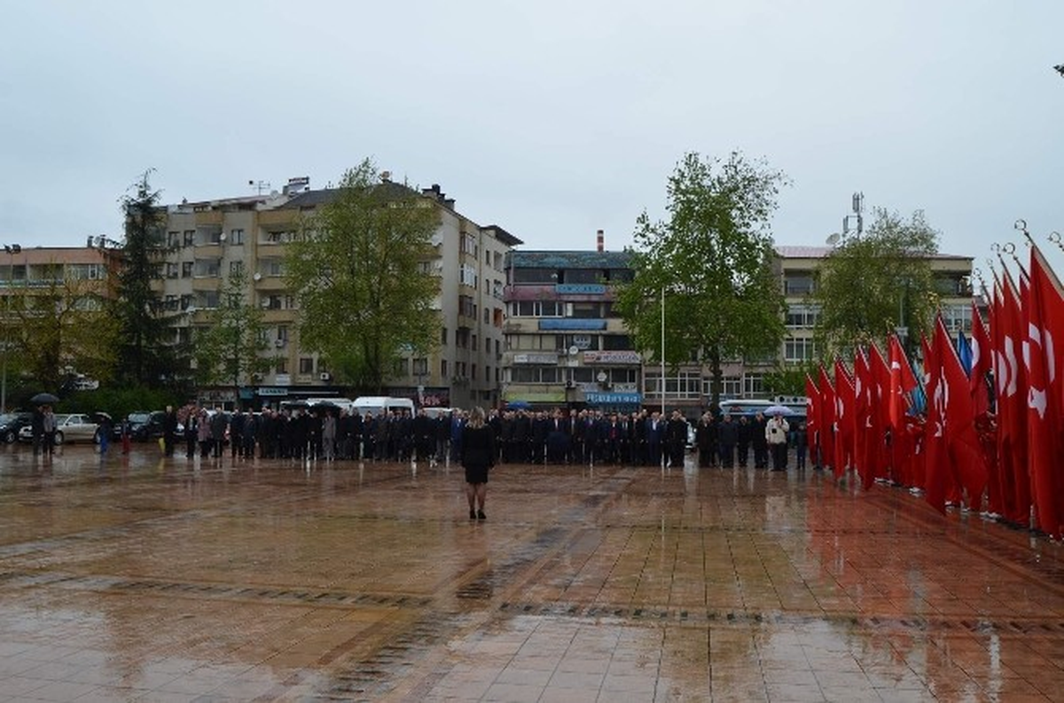 Trabzon\'da 23 Nisan Ulusal Egemenlik ve Çocuk Bayramı Etkinliği