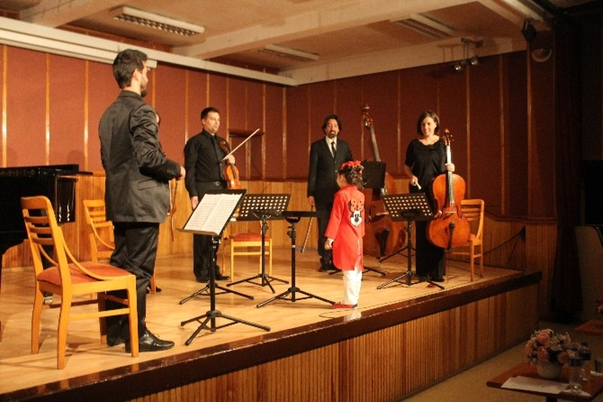Türkiye\'nin En Küçük Orkestra Şefi